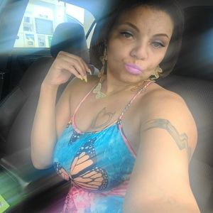 Meet your Posher, Marcia